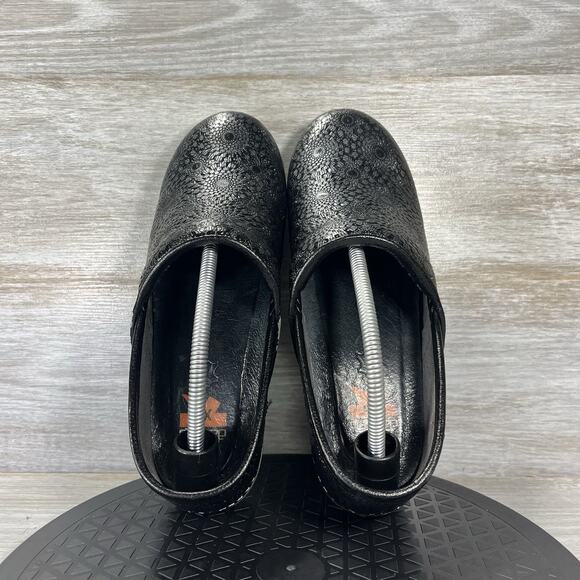 Dansko Women’s XP Pro medallion Embossed Black Leather Clogs Size EU 39 US 9 - Picture 6 of 9